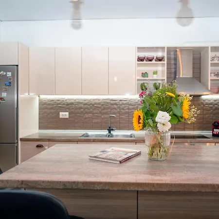 Διαμέρισμα Loft Style Near The Old Town *