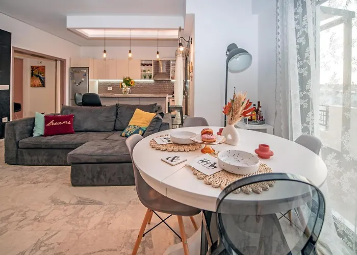 Loft Style Near The Old Town Apartment *