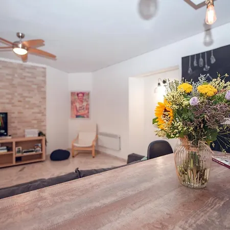 Loft Style Near The Old Town * עיר רודוס